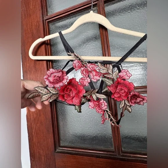 Floral APPLIQUÉ Embroidered Black Lingerie Top - Picture 4 of 5